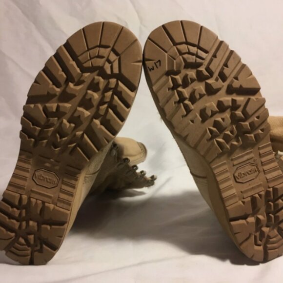 WELLCO HOT WEATHER FLAME RESISTANT DESERT TAN sz7XW COMBAT BOOTS NM 02976 main image 10
